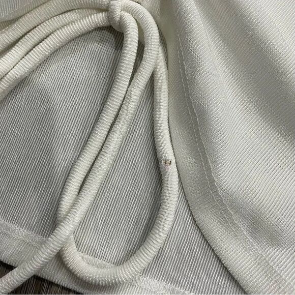 Love mcnicoll white scrunch v neck crop top white small - Picture 3 of 7